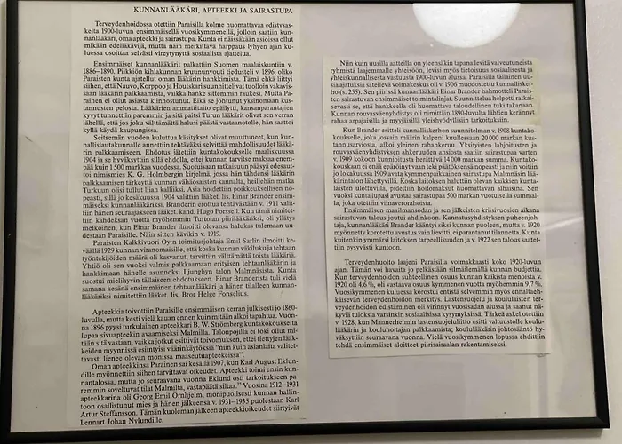 Old Hospital & Sauna At The アパート *