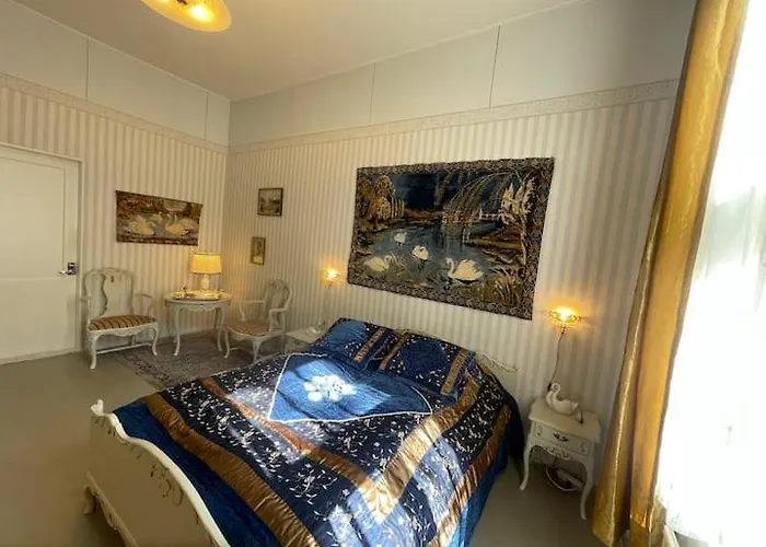 Old Hospital & Sauna At The パルガス